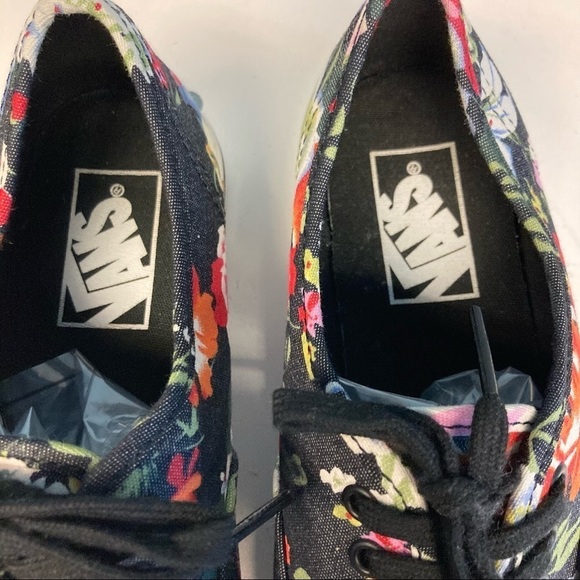 VANS OFF THE WALL Sz 7 Floral Sneakers Like New Condition Sz 7 W Sz 5.5 M - Picture 2 of 8